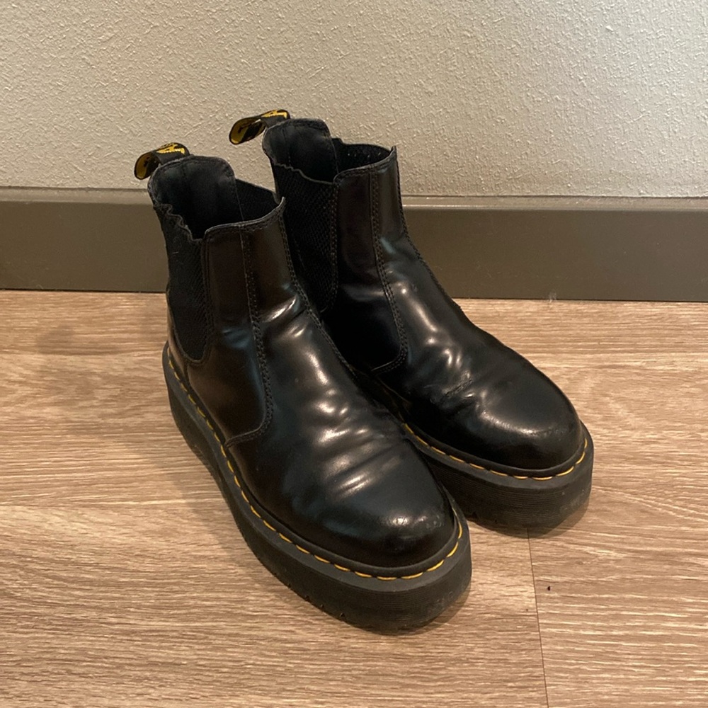 Dr. Martens-PLATFORM CHELSEA BOOTS